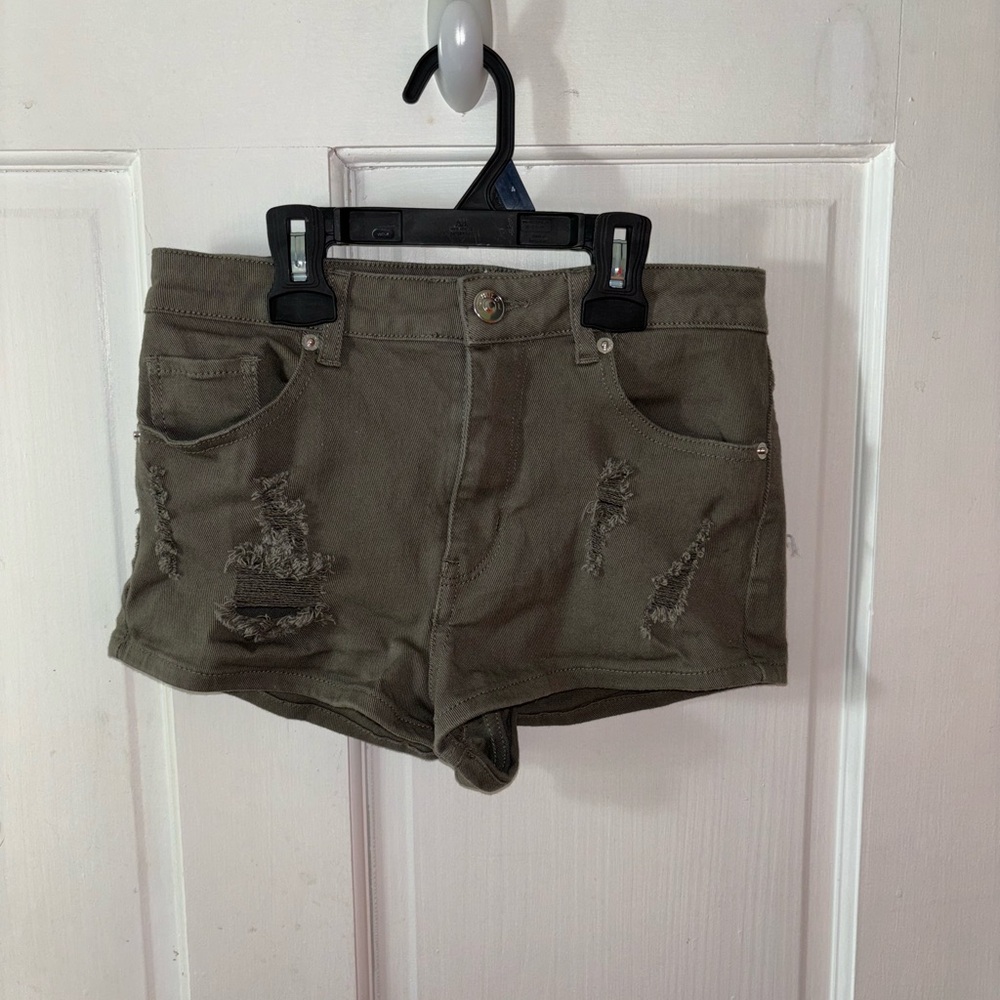 Divided by H&M short shorts